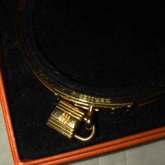 Hermès Lizard Kelly lock bangle 🌟1HR SALE🌟 - Picture 4 of 8